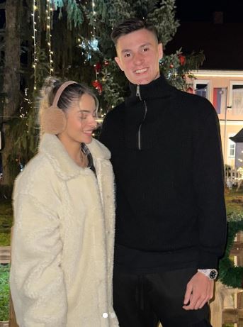 Benjamin Sesko with his girlfriend Anita on Christmas